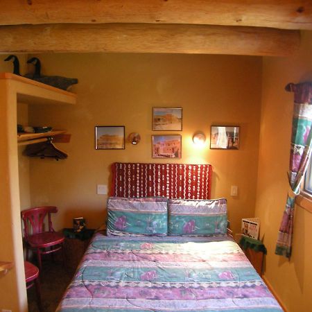 Bighorn Ridge Guesthouse Okanagan Falls Exterior photo