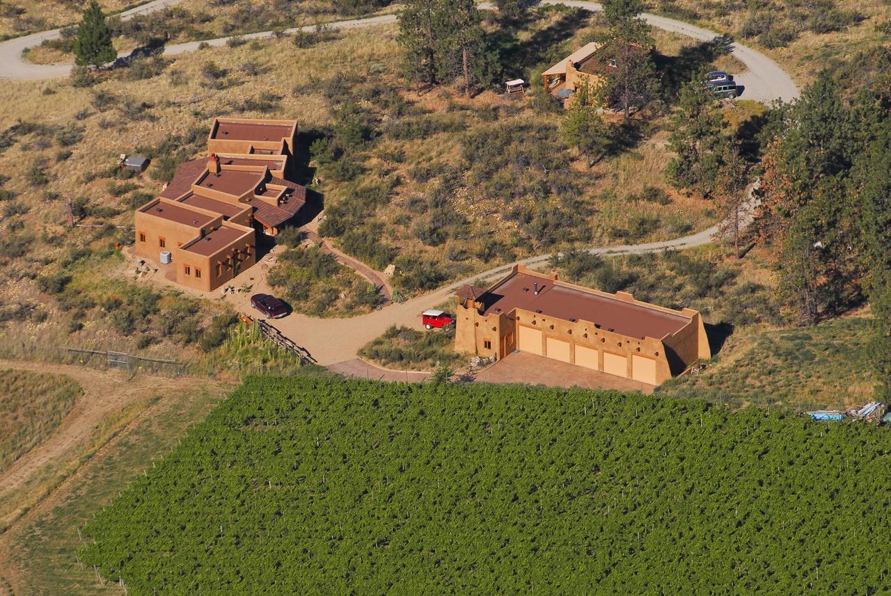 Bighorn Ridge Guesthouse Okanagan Falls Exterior photo